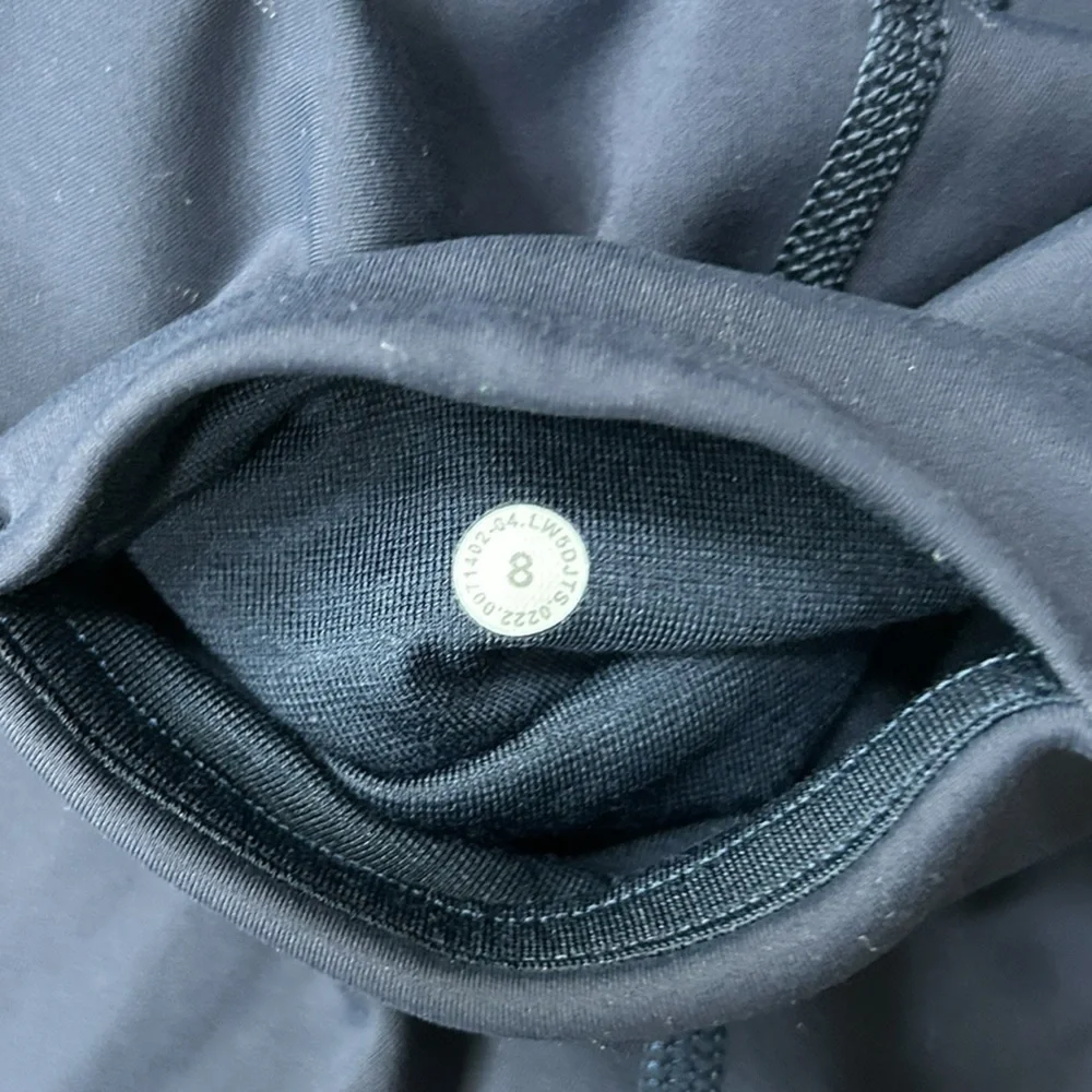 Lululemon Instill High-Rise Tight 25" in True Navy, Size 8 W5DJTS - Picture 7 of 7